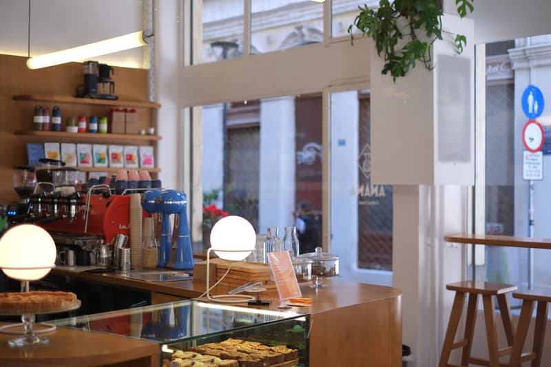 Anana Coffee Food