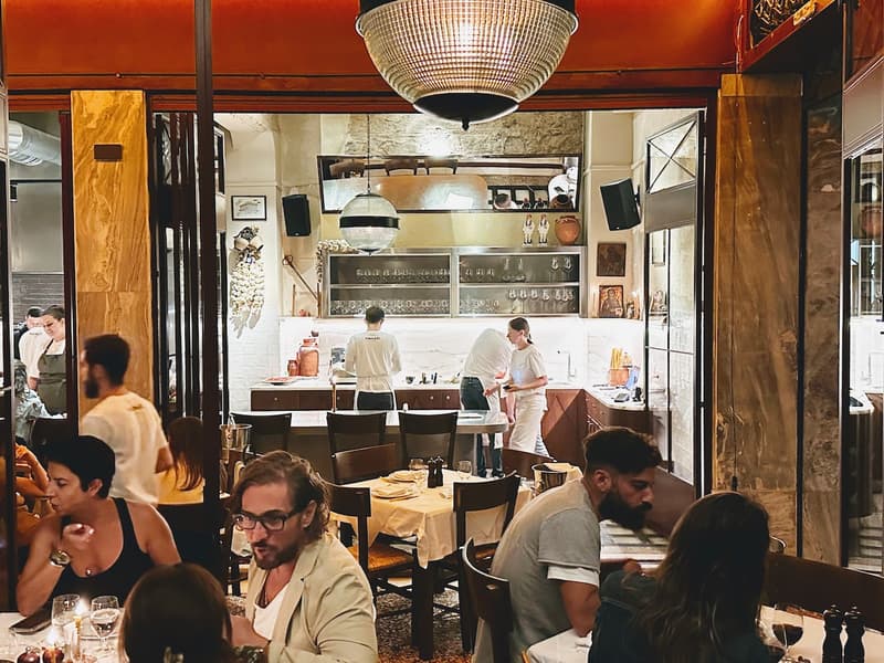 Manári Taverna