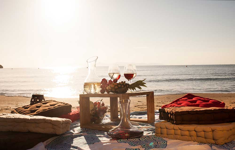 CA (2.5 hours): [Mykonos] Mykonos Beach Wine Tasting