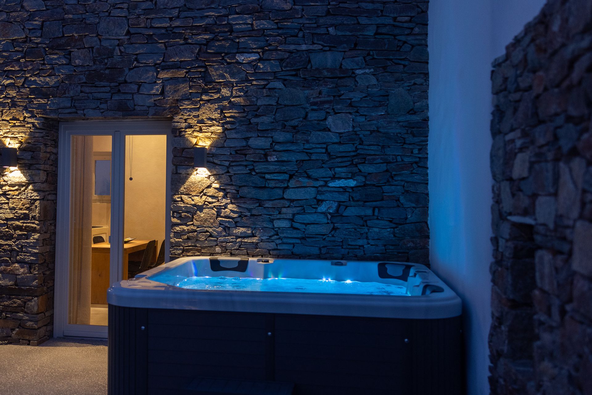 Ventus di Milo, Milos - One Bedroom Exclusive Suite Sea View with Hot Tub